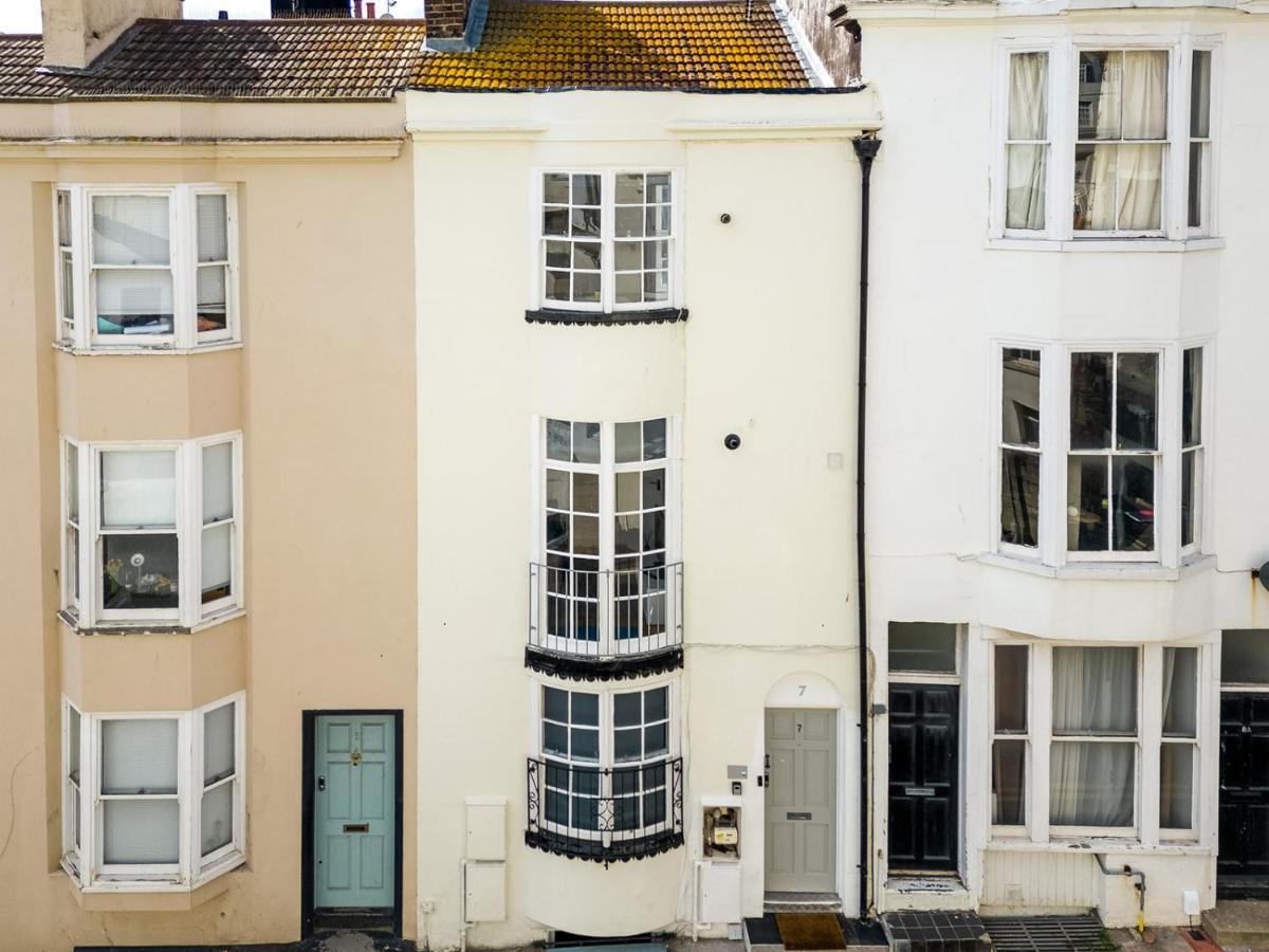 Modern One Bedroom Apartments In Brighton ภายนอก รูปภาพ