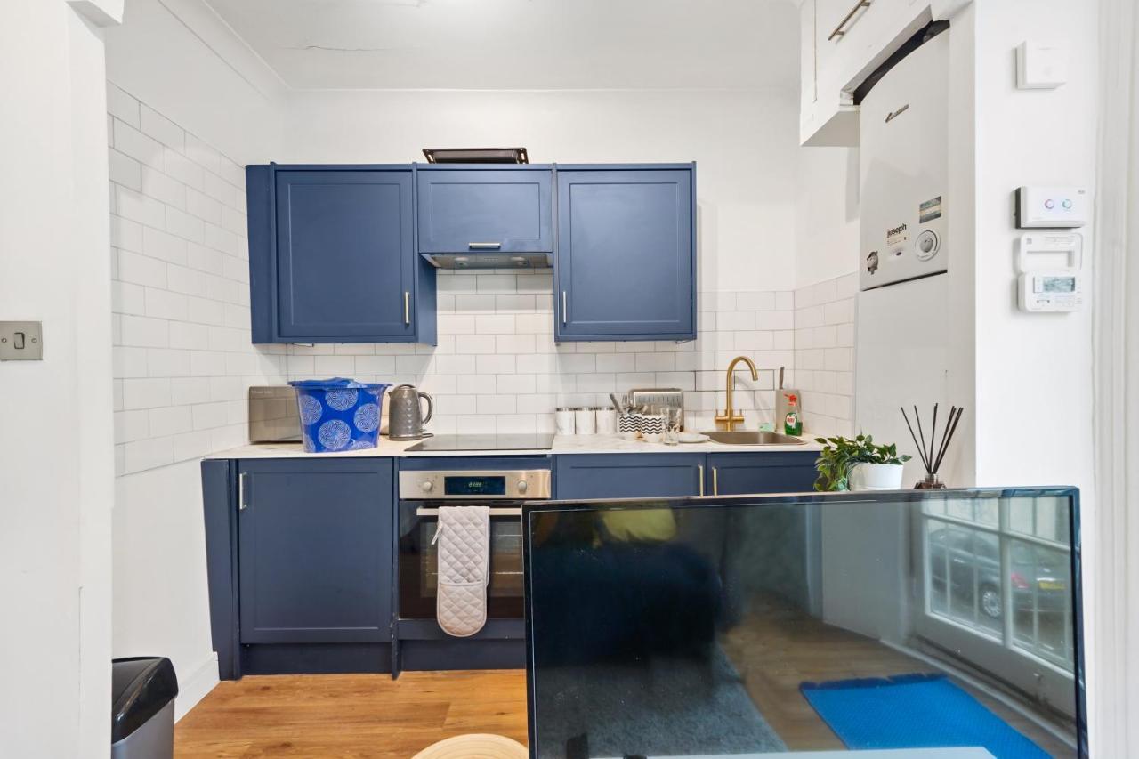 Modern One Bedroom Apartments In Brighton ภายนอก รูปภาพ