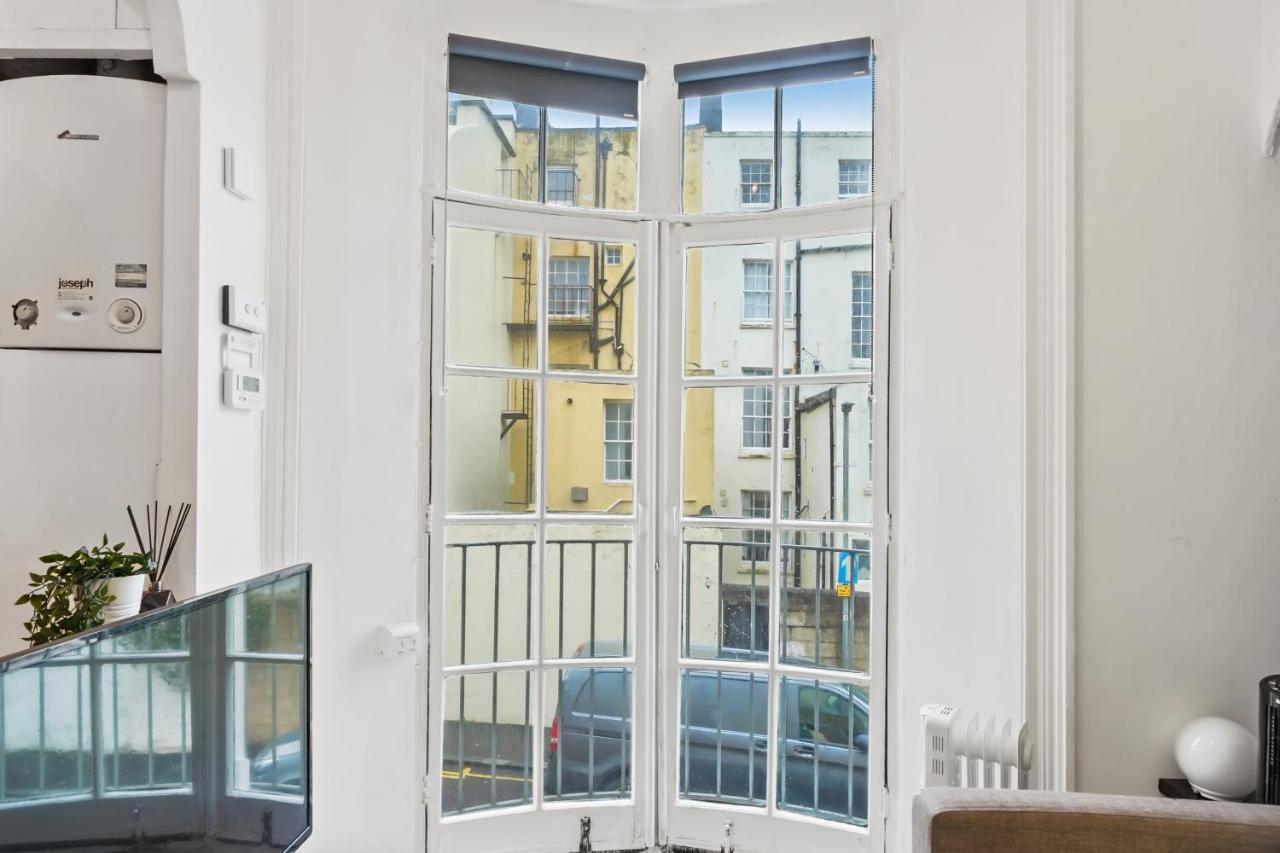 Modern One Bedroom Apartments In Brighton ภายนอก รูปภาพ