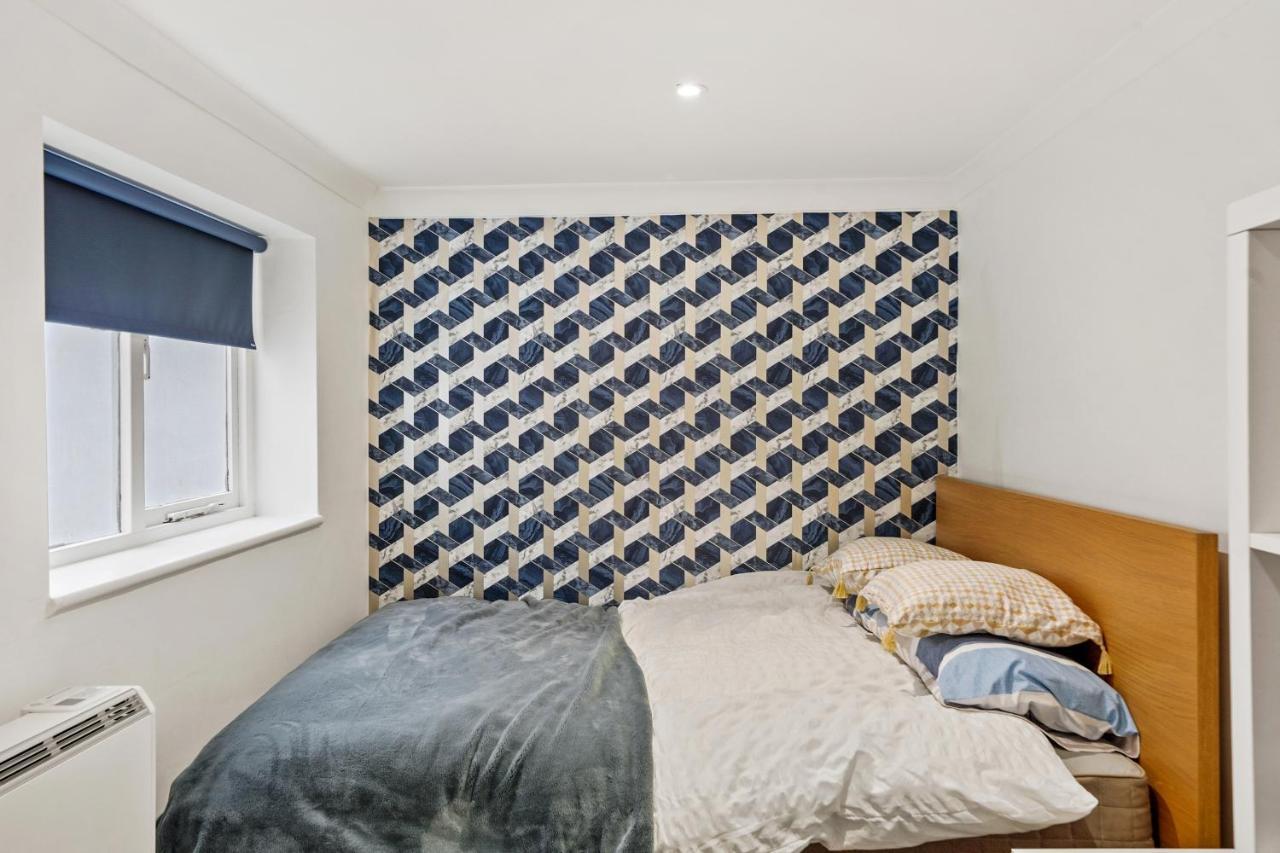 Modern One Bedroom Apartments In Brighton ภายนอก รูปภาพ