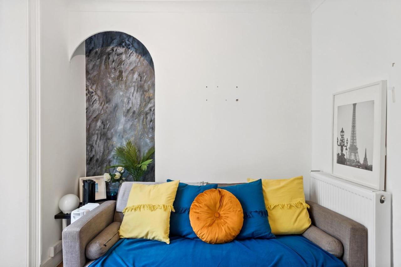 Modern One Bedroom Apartments In Brighton ภายนอก รูปภาพ