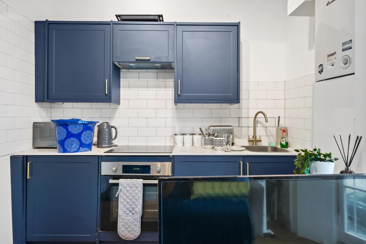 Modern One Bedroom Apartments In Brighton ภายนอก รูปภาพ